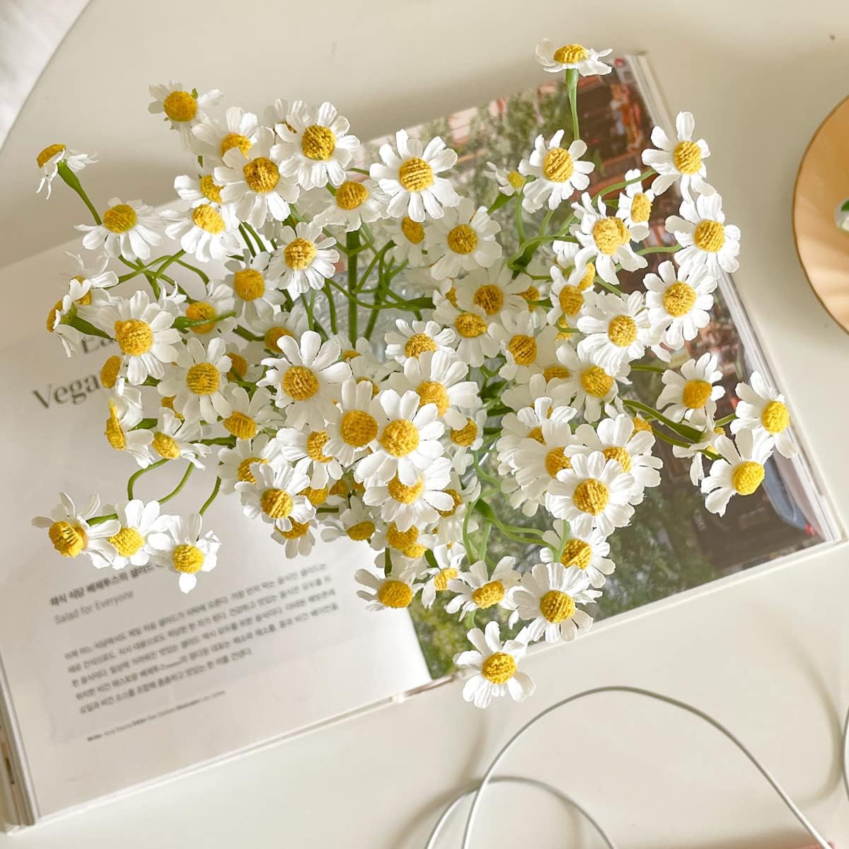 6-Stem Mini Artificial Daisy Bouquet｜10-Inch Small Faux Flowers for Vase Decoration｜Flexible Plastic Floral Stems for Desktop, Home, Party, DIY Arrangements