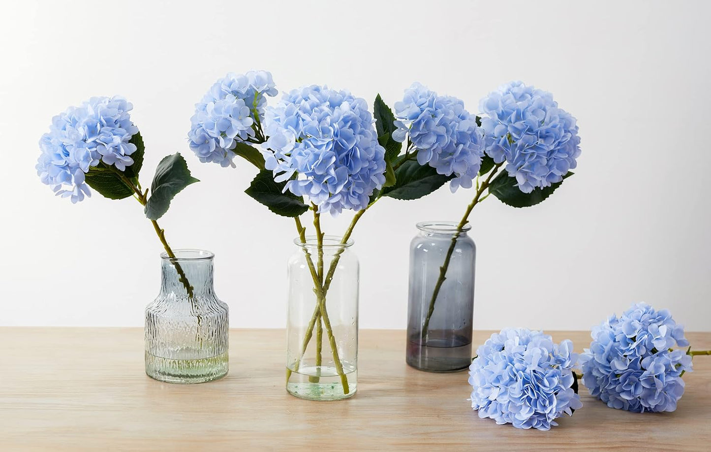 Artificial Blue Hydrangea Bouquet｜Realistic Silk Faux Flower with Large Bloom Head｜Soft Fabric Petals for Vase Decoration, Table Centerpiece, Wedding & Photography Prop